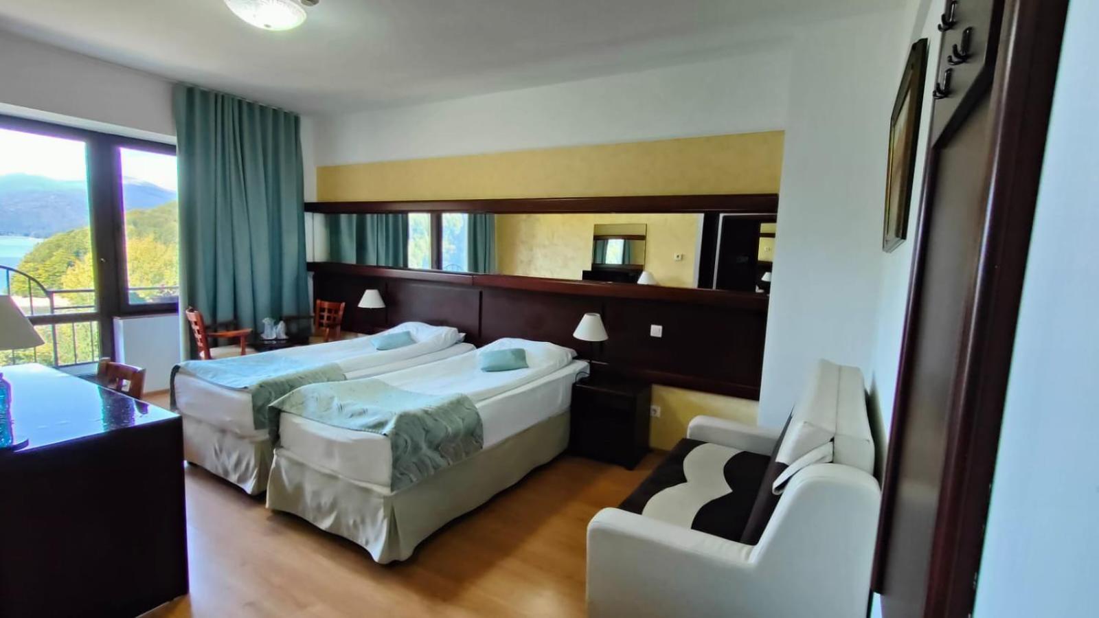 Hotel Valea Cu Pesti Capatineni-Ungureni ภายนอก รูปภาพ