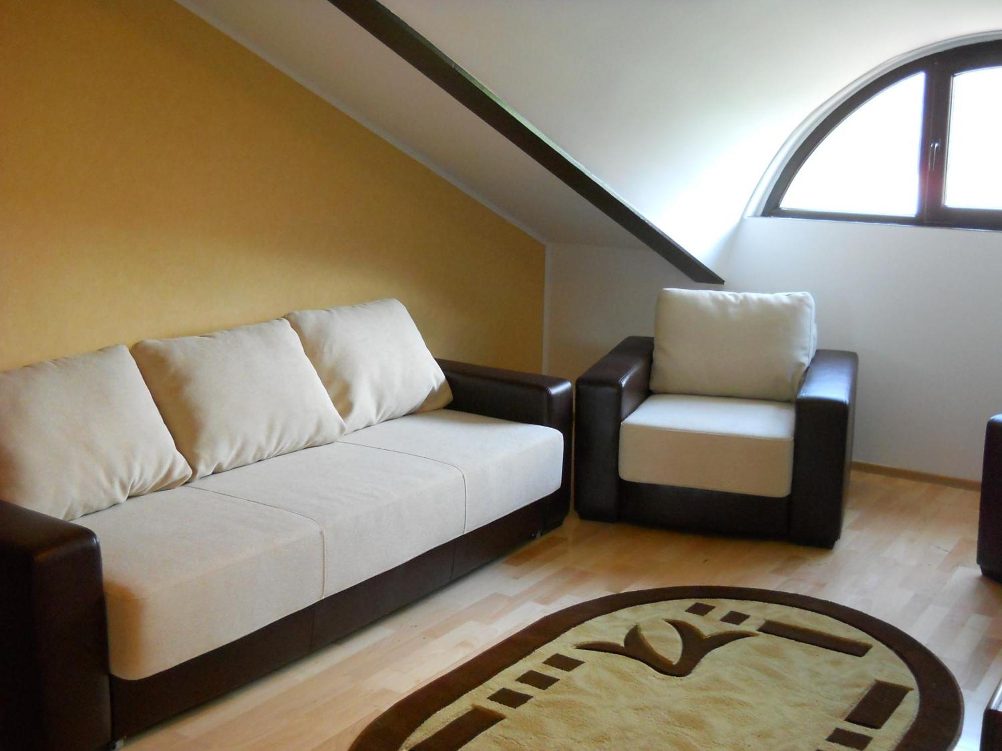 Hotel Valea Cu Pesti Capatineni-Ungureni ภายนอก รูปภาพ