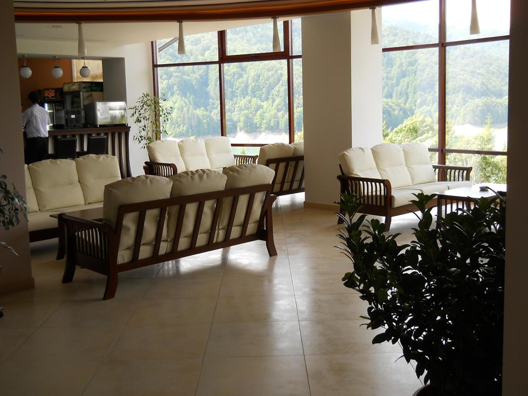 Hotel Valea Cu Pesti Capatineni-Ungureni ภายนอก รูปภาพ